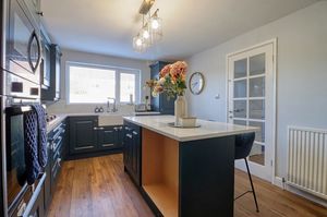 Kitchen- click for photo gallery